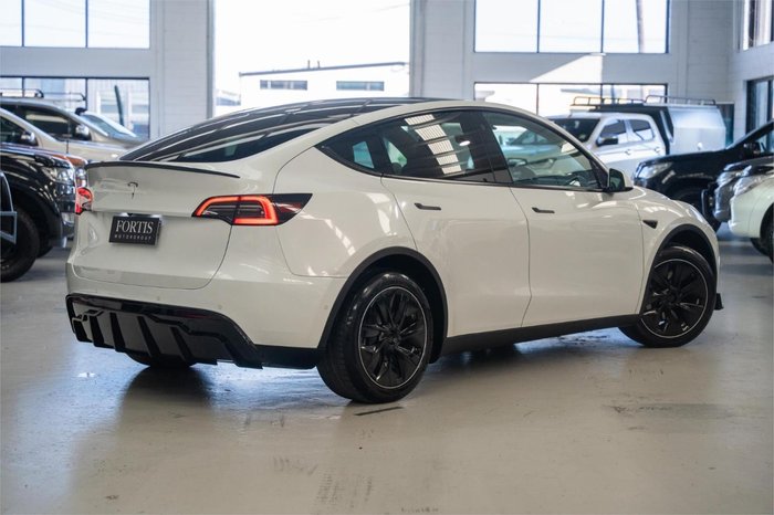 2023 Tesla Model Y Rear-Wheel Drive