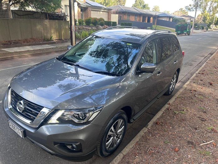 2018 Nissan Pathfinder ST-L