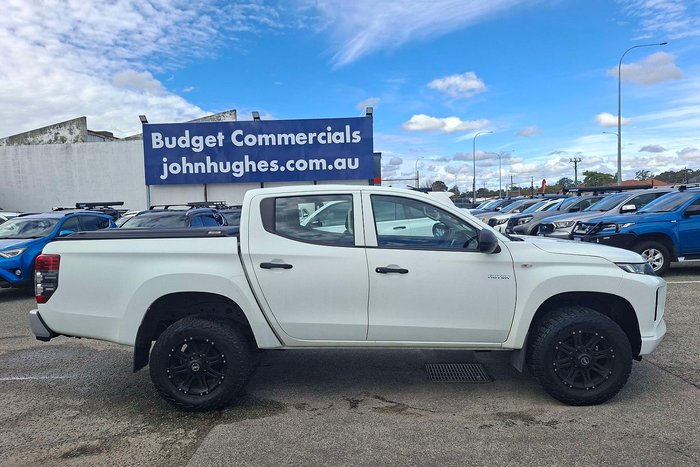 2019 Mitsubishi Triton GLX ADAS