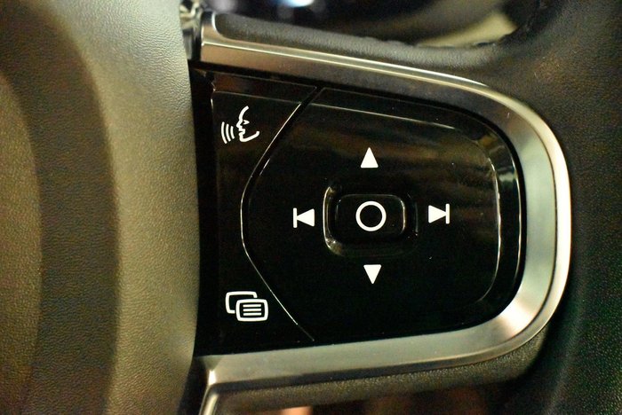 2021 Volvo XC60 B5 Inscription