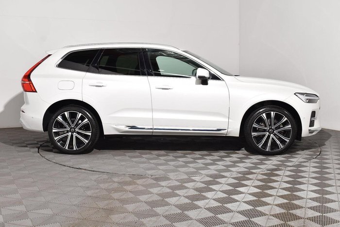 2021 Volvo XC60 B5 Inscription