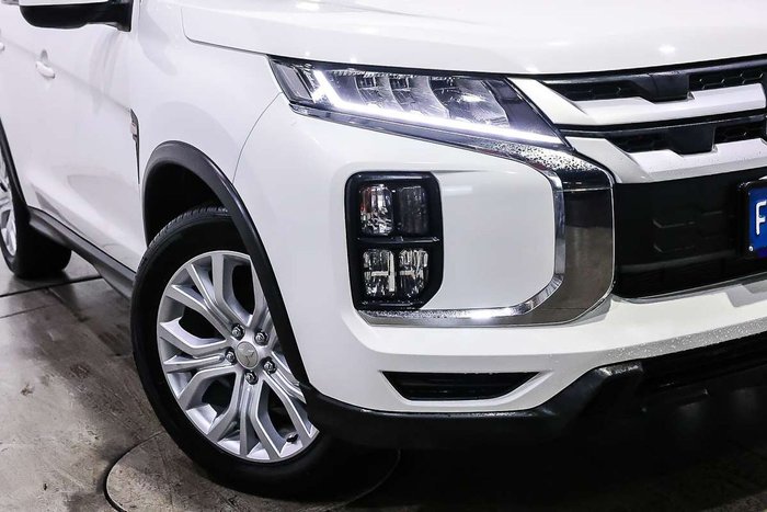 2024 Mitsubishi ASX ES