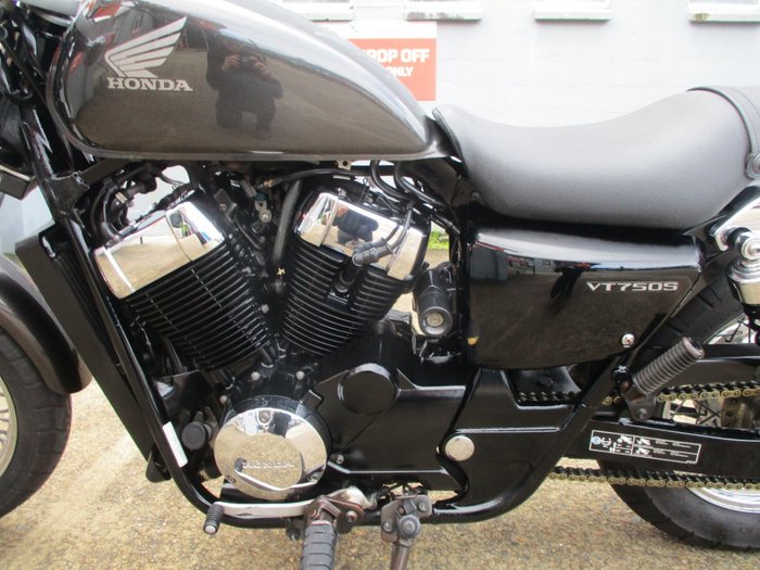 2010 Honda VT750S BLACK
