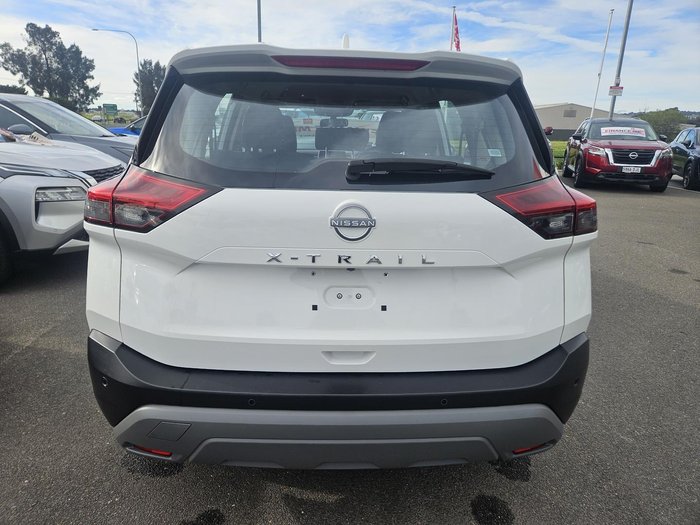 2024 Nissan X-TRAIL ST