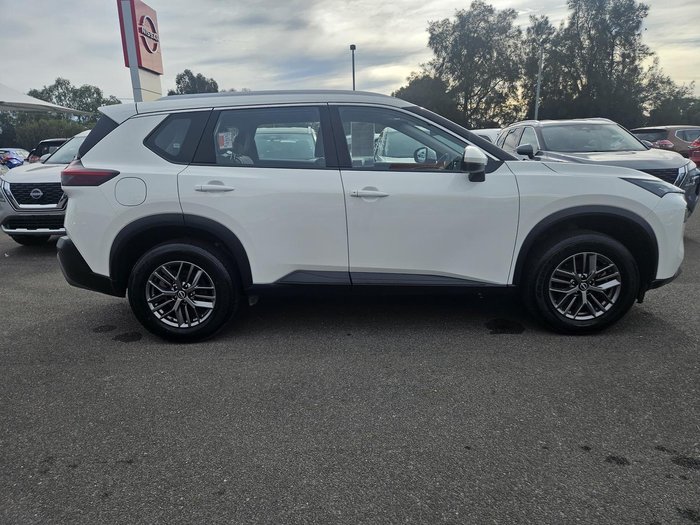 2024 Nissan X-TRAIL ST