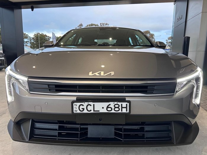 2025 Kia K4 Sport