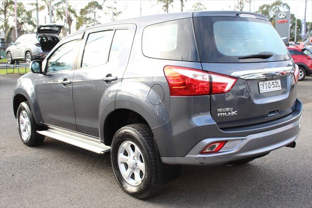 2017 Isuzu MU-X LS-M
