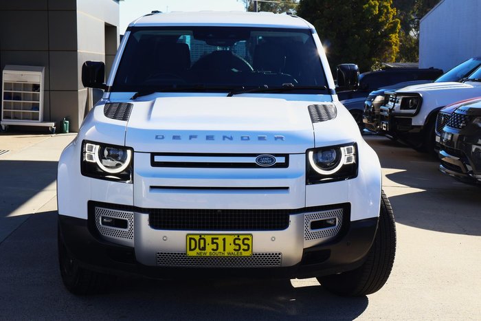 2022 Land Rover Defender 110 D300 SE