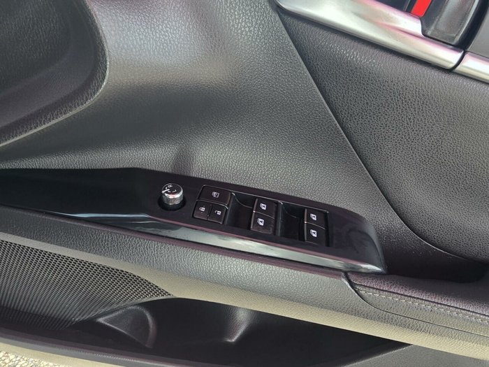 2019 Toyota Camry SX