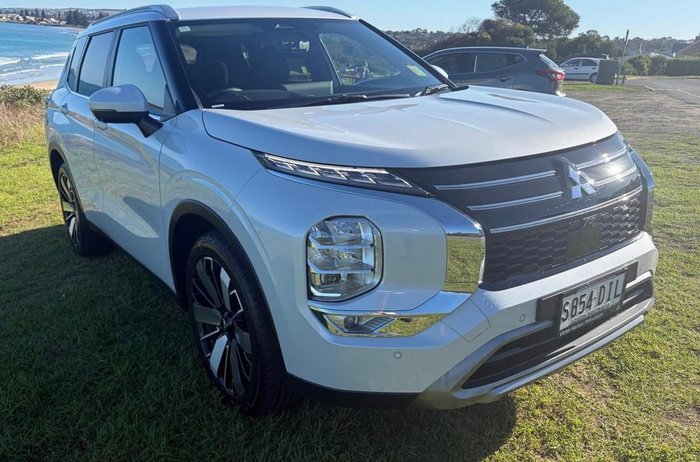 2025 Mitsubishi Outlander Aspire