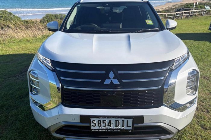 2025 Mitsubishi Outlander Aspire