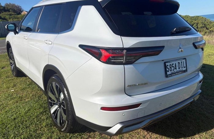 2025 Mitsubishi Outlander Aspire