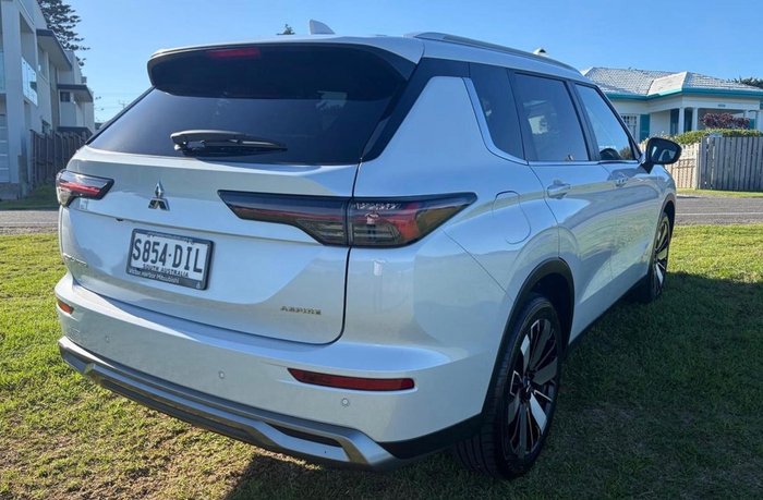 2025 Mitsubishi Outlander Aspire