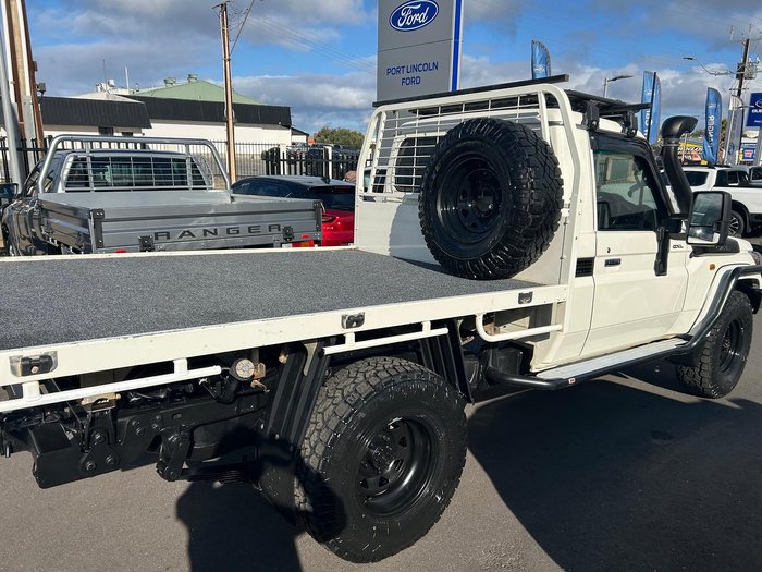 2022 Toyota Landcruiser GXL