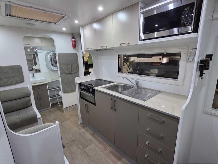 2016 New Age Caravans MANTA RAY