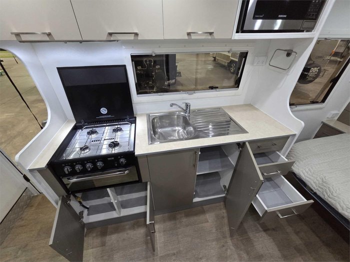 2016 New Age Caravans MANTA RAY