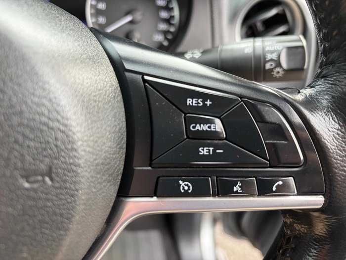 2021 Nissan Navara ST-X