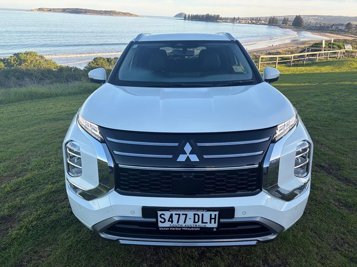2025 Mitsubishi Outlander Exceed