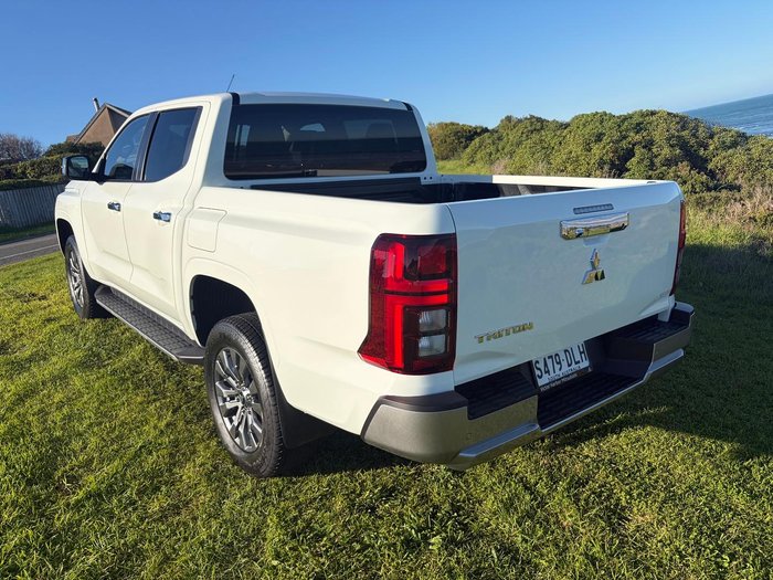 2025 Mitsubishi Triton GLS