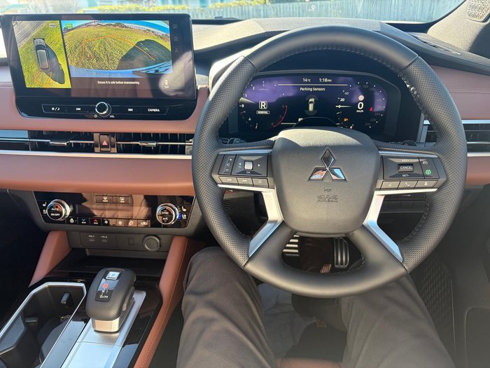 2025 Mitsubishi Outlander Exceed Tourer