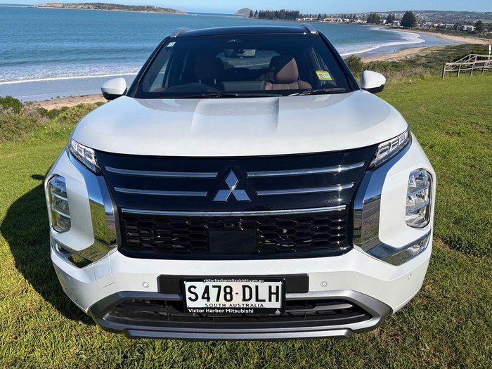 2025 Mitsubishi Outlander Exceed Tourer