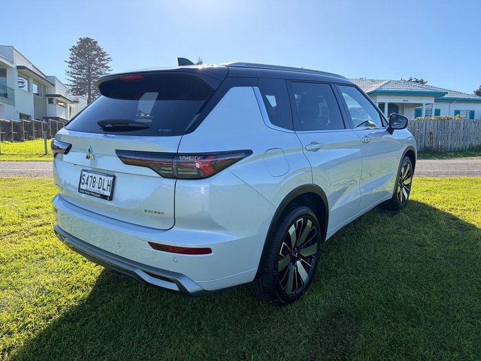 2025 Mitsubishi Outlander Exceed Tourer