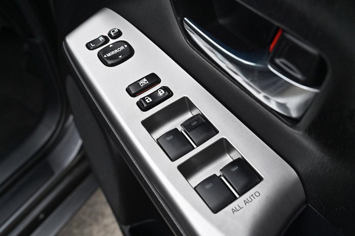 2017 Toyota Prius V ZVW40R Graphite