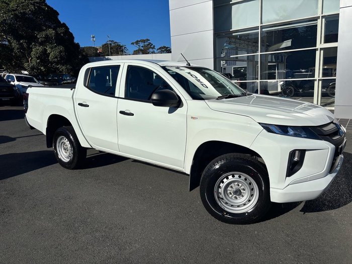2022 Mitsubishi Triton