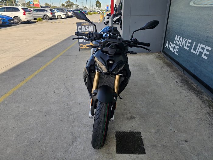2026 BMW Motorrad S 1000 R SPORT BLACK STORM METALLIC