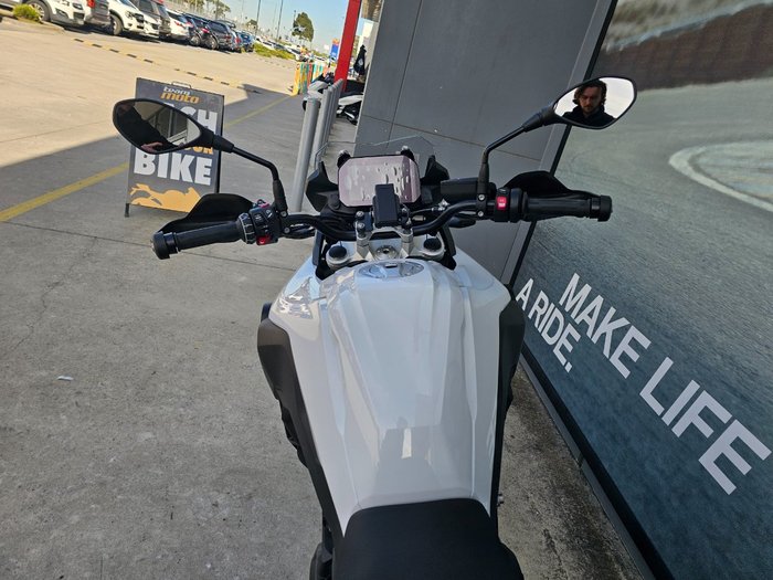 2026 BMW Motorrad F 800 GS LIGHT WHITE