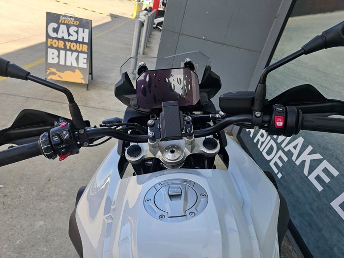 2026 BMW Motorrad F 800 GS LIGHT WHITE