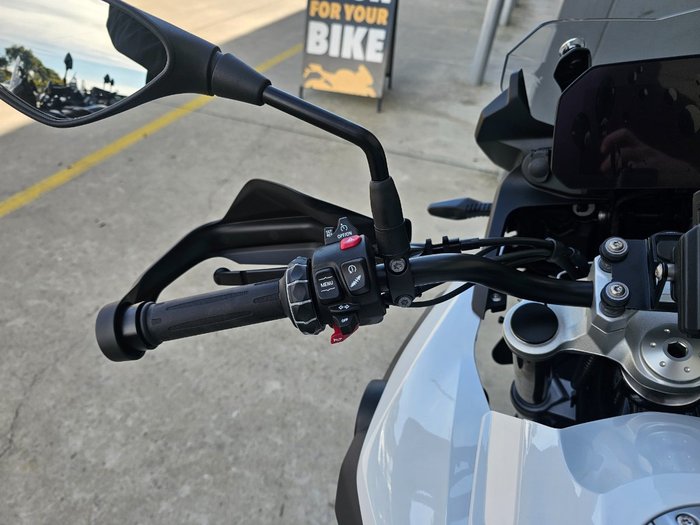 2026 BMW Motorrad F 800 GS LIGHT WHITE