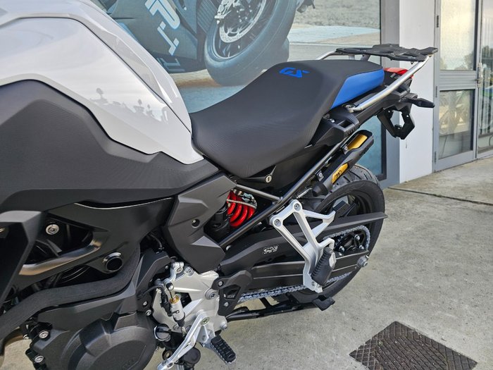 2026 BMW Motorrad F 800 GS LIGHT WHITE