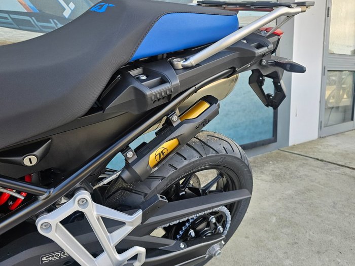 2026 BMW Motorrad F 800 GS LIGHT WHITE