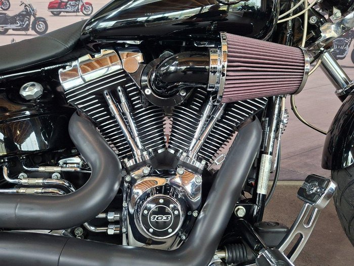 2015 Harley-Davidson Breakout 103 (FXSB)