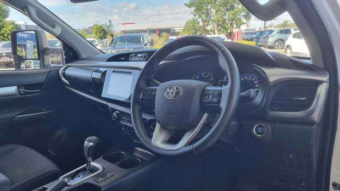 2016 Toyota Hilux SR5