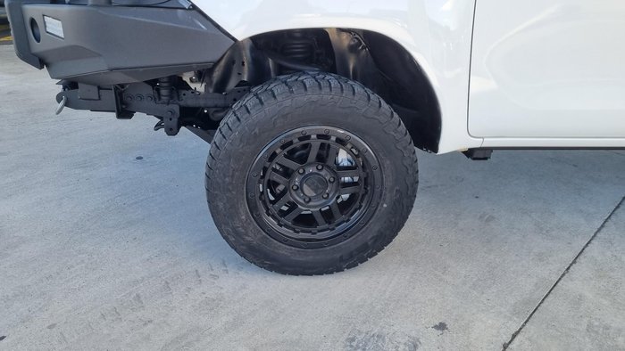 2016 Toyota Hilux SR5