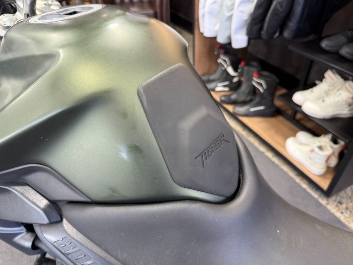 2014 Triumph TIGER 800 ABS Green