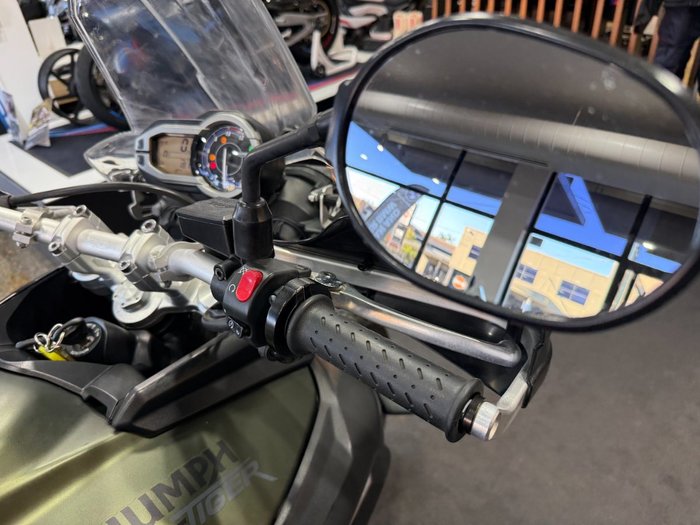 2014 Triumph TIGER 800 ABS Green