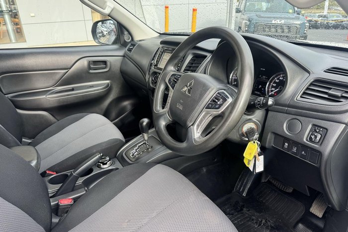 2021 Mitsubishi Triton GLX