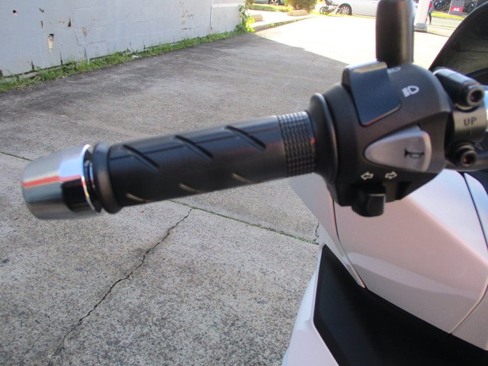 2023 Honda 2023 HONDA 125CC WW125 PCX125 WHITE