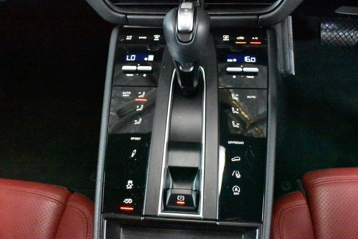 2022 Porsche Macan S