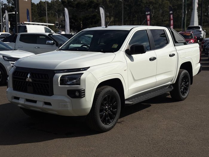 2026 Mitsubishi Triton GLX-R