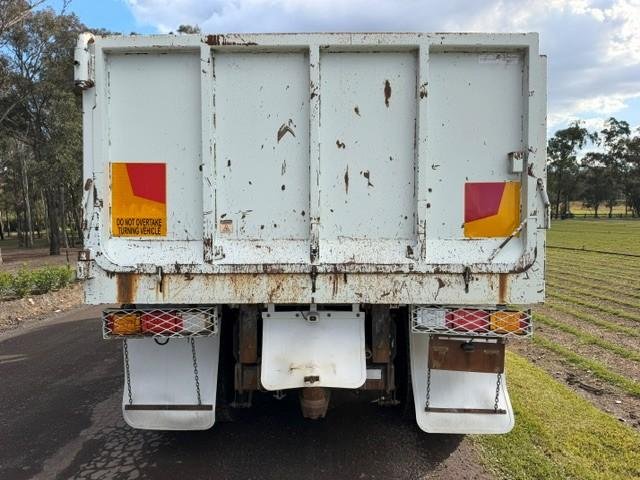 2014 Isuzu Giga Tipper, 18Sp, Ex-Council One Owner, Giga