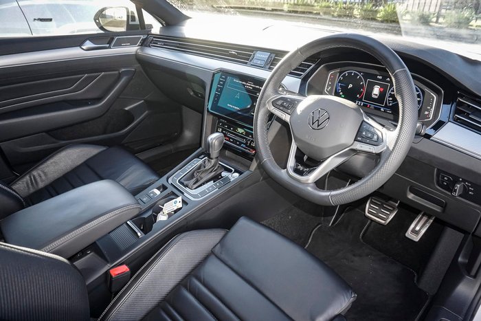 2021 Volkswagen Passat 206TSI R-Line