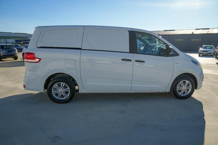 2023 LDV G10 +