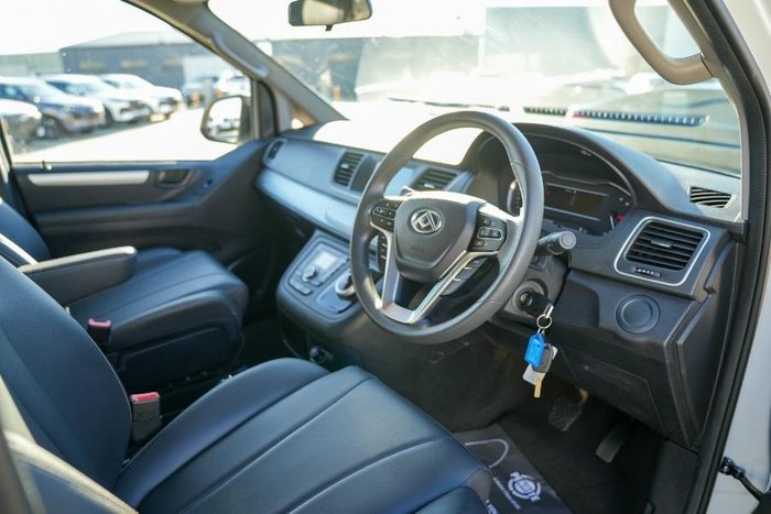 2023 LDV G10 +