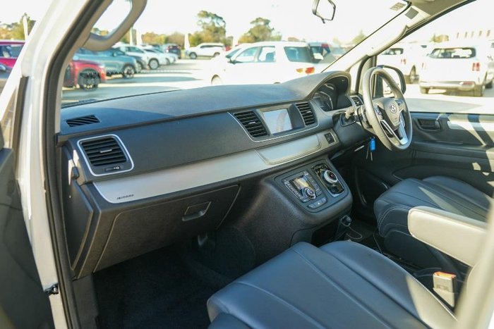 2023 LDV G10 +