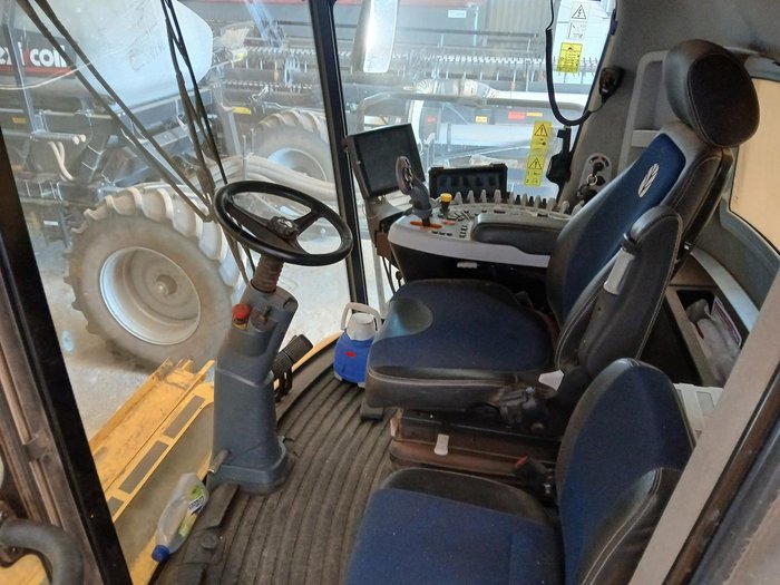 2019 New Holland Cr8.90