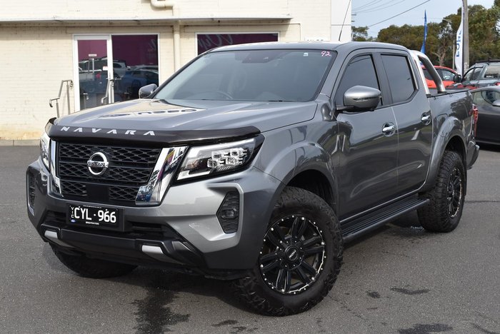 2023 Nissan Navara ST-X